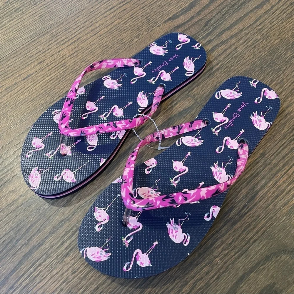 NWOT Vera Bradley Flamingo Fiesta Flip Flops 9-10 Navy Pink